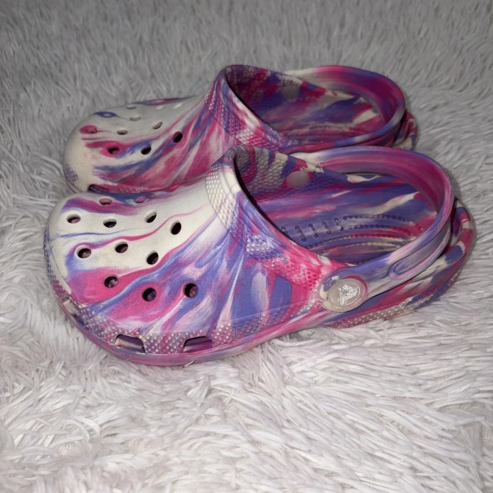 Crocs Tie Dye Marble Clog Sandals Girls Size J1 Pink Purple White
